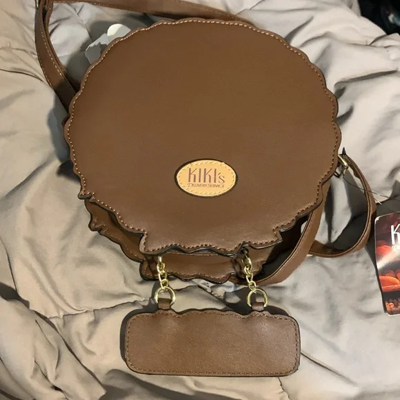 Studio Ghibli Her Universe Kiki's Delivery Service Bread Wreath Crossbody Bag - Picture 7 of 12